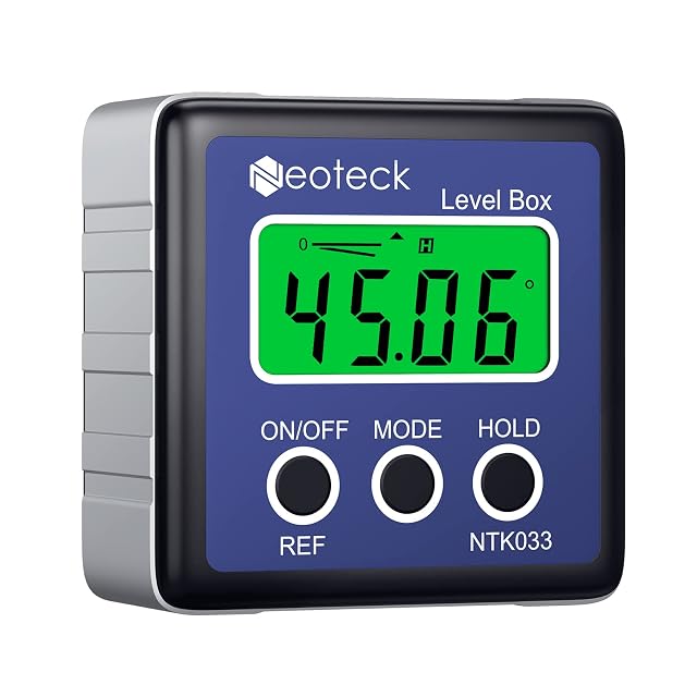 Inclinometro digitale Neoteck che mostra una lettura di angolo sul suo schermo LCD